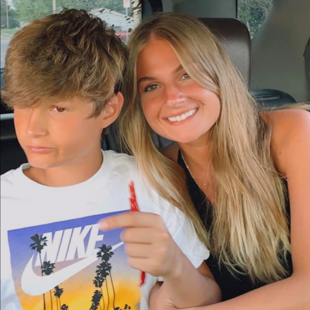 Meet your Posher, Libbie